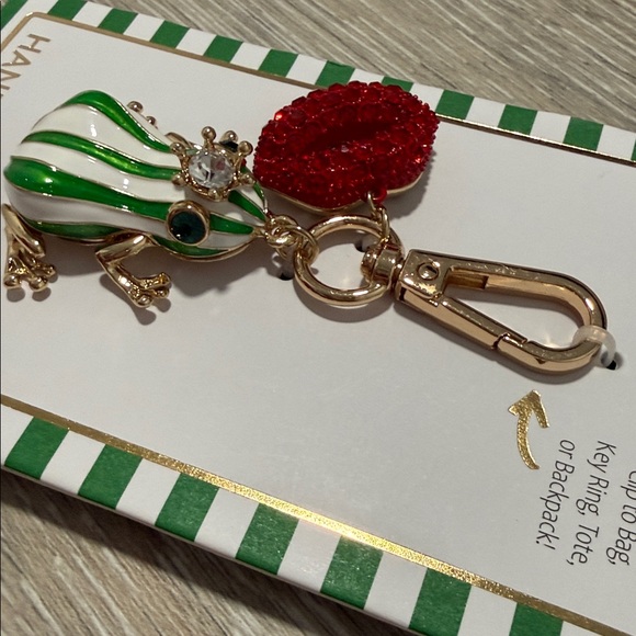 True to form rhinestone lips and gold tone frog prince handbag charm New - Picture 2 of 4